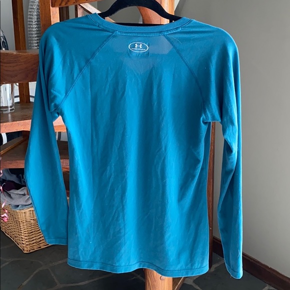 Womens Under Armor Workout Tee - Picture 3 of 3